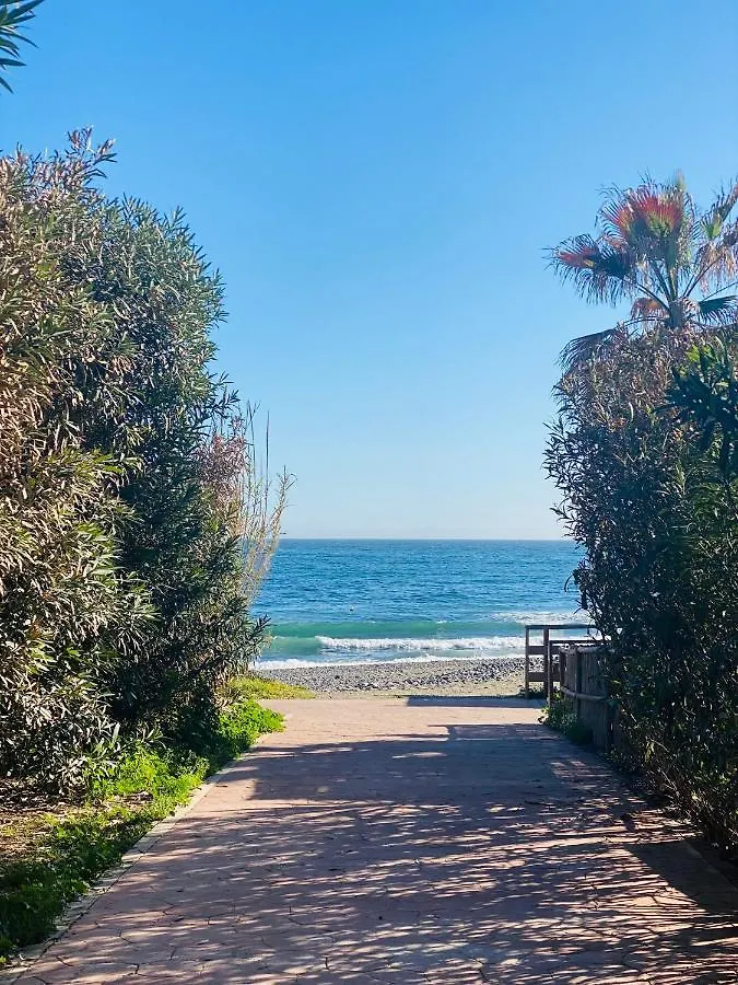 Cozy Townhouse Selwo Villa Estepona 0*,  Spain