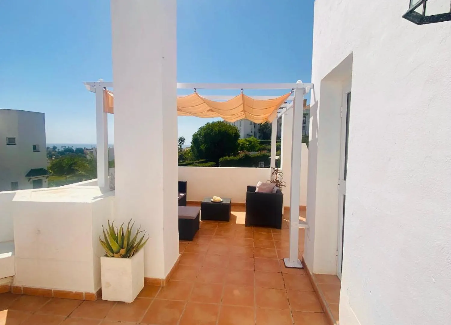 Cozy Townhouse Selwo Villa Estepona