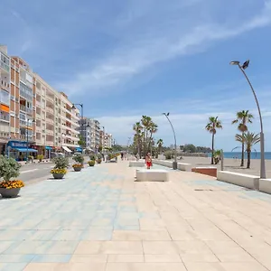 Сasa de vacaciones Enjoy At Our Fully Equipped 2br Town House, Beach- 1min, Estepona